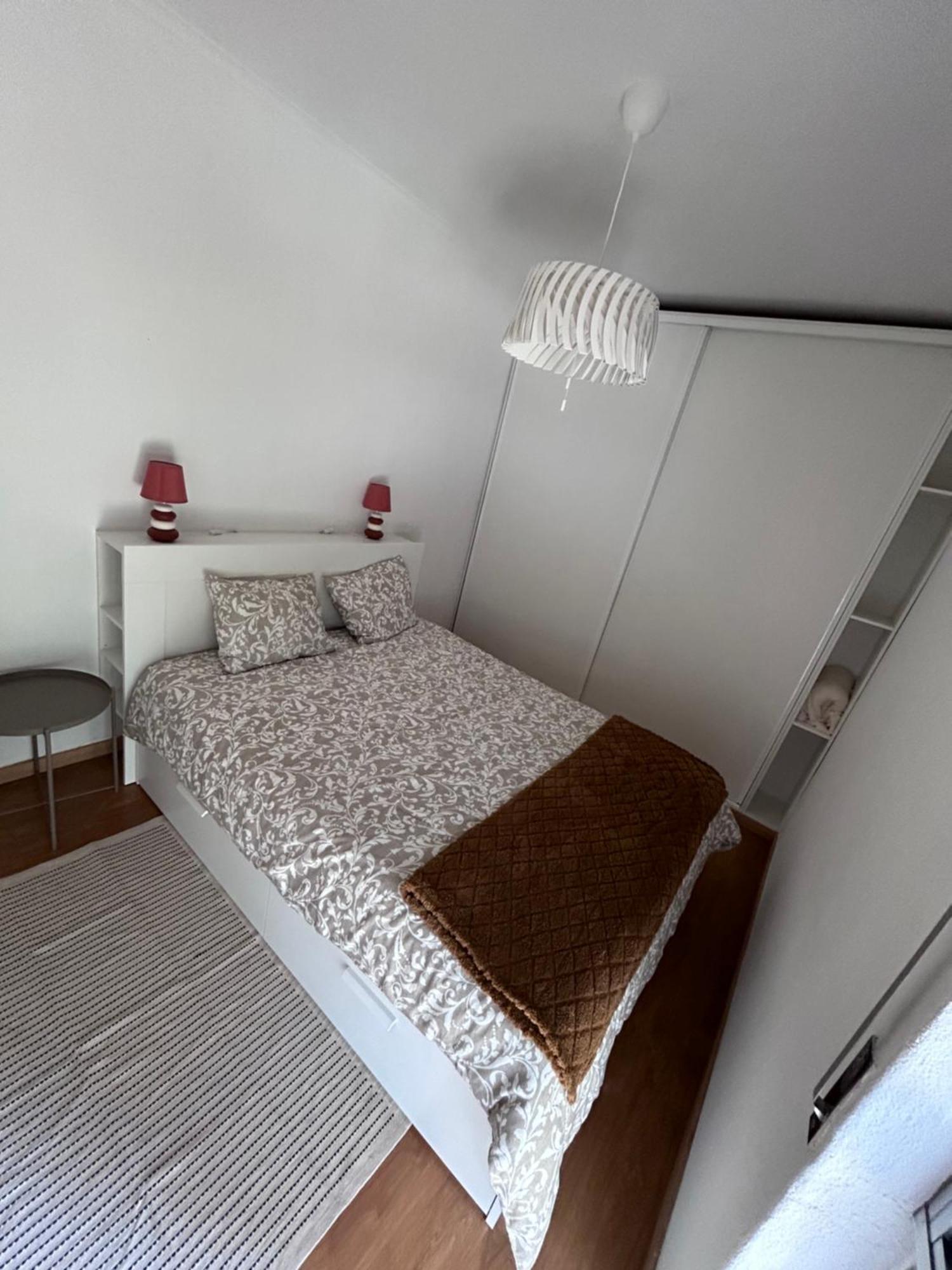 Apartamento Acolhedor Em Келуш Екстериор снимка